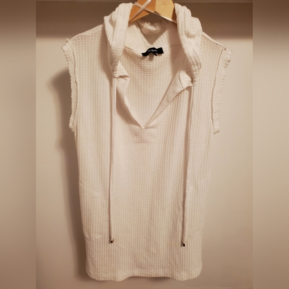 Aakaa oversized hooded sleeveless tunic sweater. White. Women size S. - Picture 1 of 12